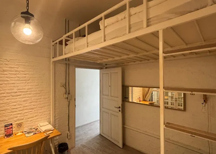 Twh Hostel *